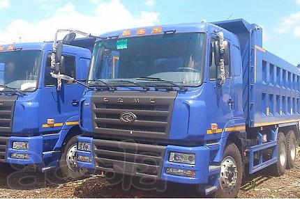 В наличии на базе продам самосвал camc 6x4 новый