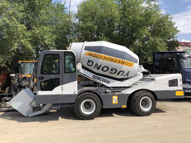 Самозагружающий автобетоносмеситель Yugong SDM3500